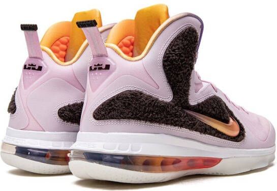 Nike "LeBron 9 King of LA (2022) sneakers" Roze