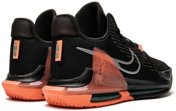 Nike LeBron Witness VI sneakers Zwart