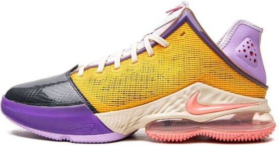 Nike Lebron XIX Low sneakers Paars