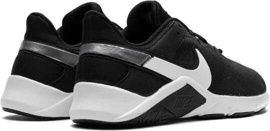 Nike Legend Essential 2 sneakers Zwart