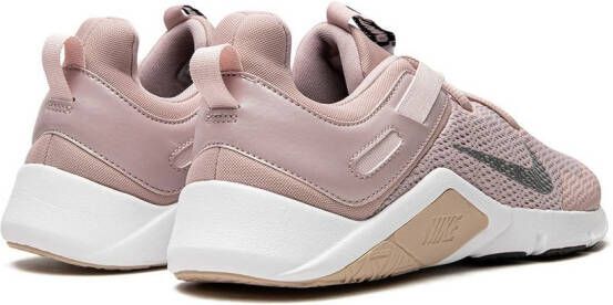 Nike Legend Essential low-top sneakers Roze