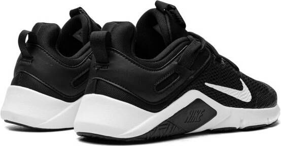 Nike Legend Essential low-top sneakers Zwart