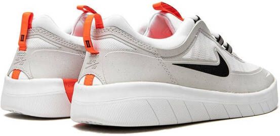 Nike Nyjah Free 2 low-top sneakers Grijs