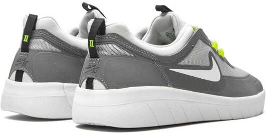 Nike Nyjah Free SB sneakers Grijs