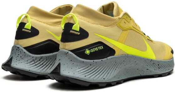 Nike "Pegasus Trail 3 GORE-TEX Celery Volt sneakers" Geel