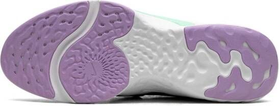 Nike "Renew In-Season TR 12 Dark Smoke Grey Lilac sneakers" Zwart