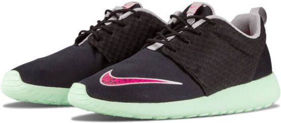 Nike Rosherun FB low-top sneakers Zwart
