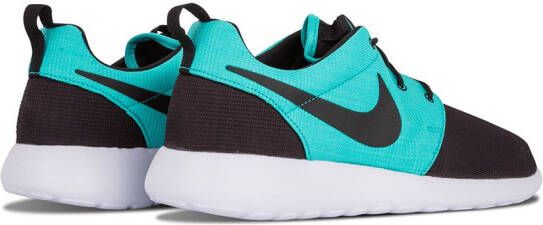 Nike Rosherun low-top sneakers Zwart