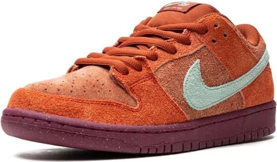 Nike "SB Dunk Pro PRM low-top Mystic Red sneakers" Oranje