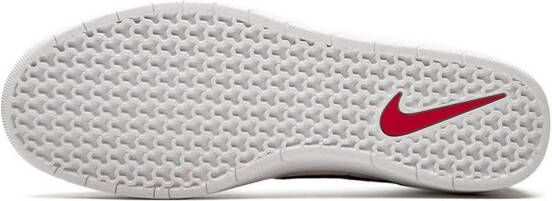 Nike SB Team Classic Mars Yard sneakers Bruin