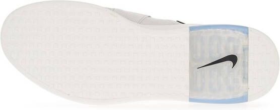 Nike Sneakers met gekruiste bandjes Wit
