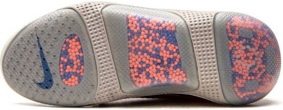 Nike Sneakers met geperforeerd detail Roze