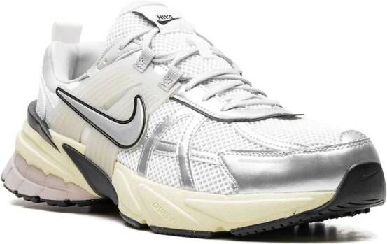 Nike V2K Run "Pure Platinum Metallic Silver" sneakers Wit