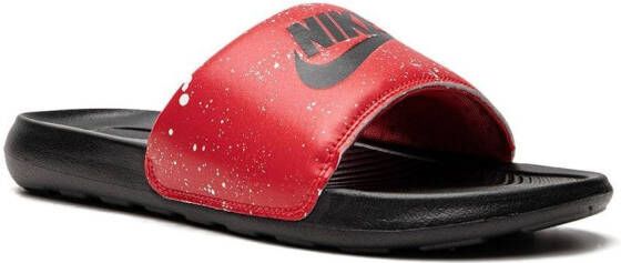 Nike Victori One slippers met logoprint Rood