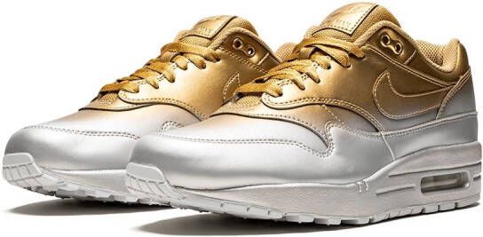 Nike WMNS Air Max 1 sneakers Goud