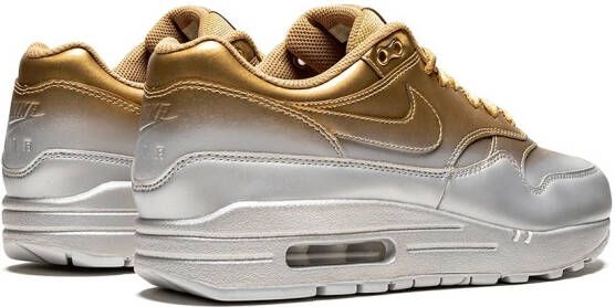 Nike WMNS Air Max 1 sneakers Goud