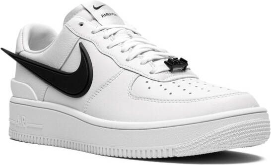 Nike "x AMBUSH Air Force 1 Phantom sneakers " Wit