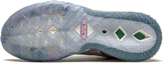 Nike x Atmos LeBron XVIII Low sneakers Wit