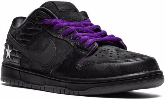 Nike x Familia Skateshop x First Avenue SB Dunk low-top sneakers Zwart