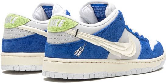 Nike "x Fly Streetwear SB Dunk Low Gardenia sneakers" Wit