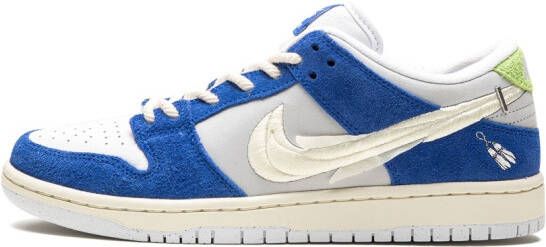 Nike "x Fly Streetwear SB Dunk Low Gardenia sneakers" Wit