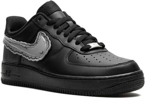 Nike x KAWS x Sky High Farms Air Force 1 Low "Black" sneakers Zwart