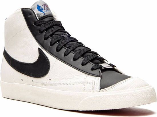 Nike x NBA Blazer MID '77 EMB sneakers Wit