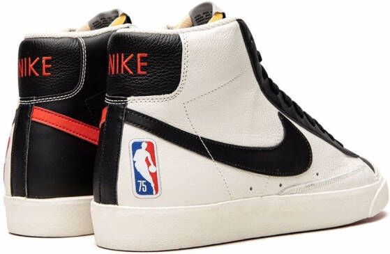 Nike x NBA Blazer MID '77 EMB sneakers Wit