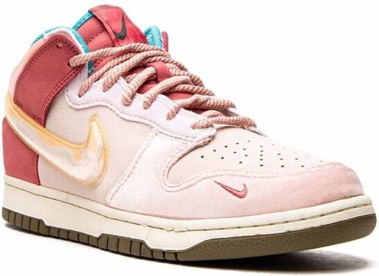 Nike x Social Status Dunk Mid sneakers Roze