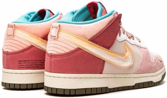 Nike x Social Status Dunk Mid sneakers Roze