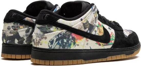 Nike "x Supreme SB Dunk Low Rammellzee sneakers" Zwart