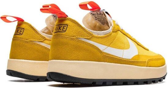 Nike x Tom Sachs General Purpose "Dark Sulphur" sneakers Geel