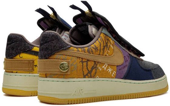 Nike x Travis Scott Air Force 1 low-top sneakers Geel