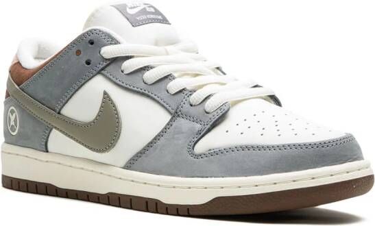 Nike x Yuto Horigome SB Dunk low-top sneakers Grijs