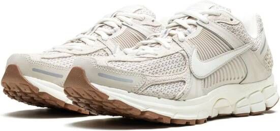 Nike Zoom Vomero 5 sneakers Beige