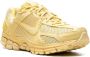 Nike Zoom Vomero 5 "Saturn Gold" sneakers Geel - Thumbnail 2