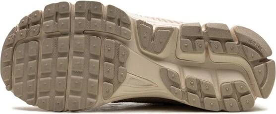 Nike Zoom Vomero 5 sneakers Beige