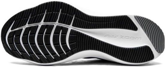 Nike Zoom Winflo 7 low-top sneakers Grijs