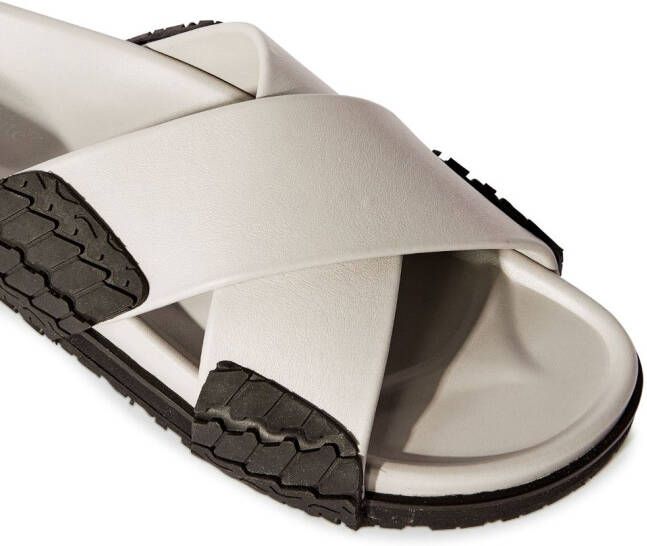 Off-White Leren slippers Grijs