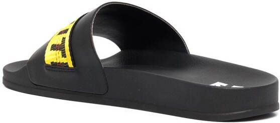 Off-White Slippers met cargo logo Zwart