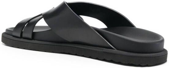 Officine Creative Charrat sandalen met gekruiste bandjes Zwart