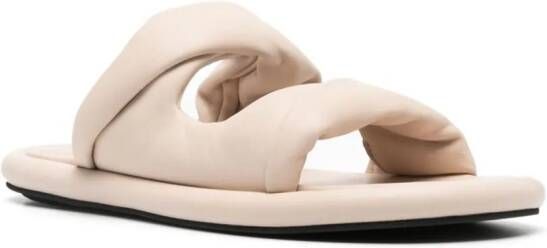 Officine Creative Gewatteerde slippers Beige