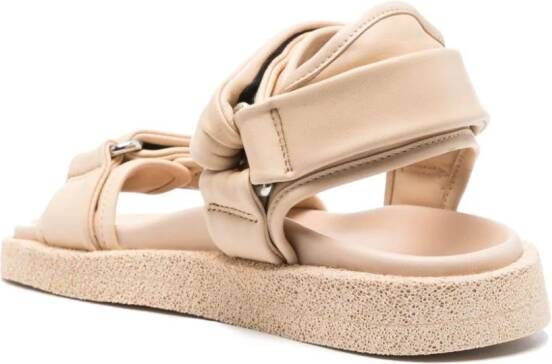 Officine Creative Inner leren sandalen met klittenband Beige