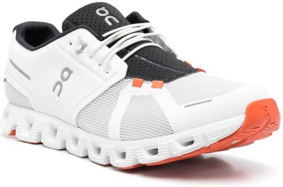 On Running Cloud 5 sneakers Wit