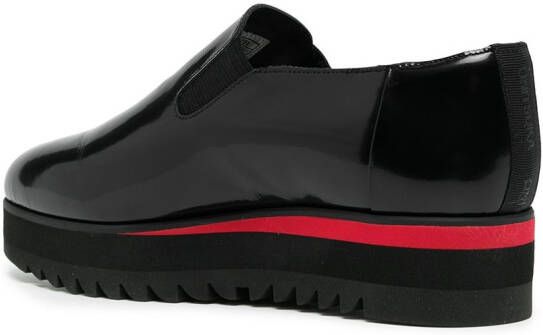 Onitsuka Tiger Slip-on loafers met plateauzool Zwart