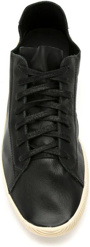 Osklen geperforeerde vetersneakers Zwart