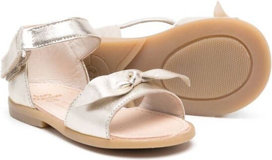 Pèpè Sandalen met gestrikte voorkant Goud