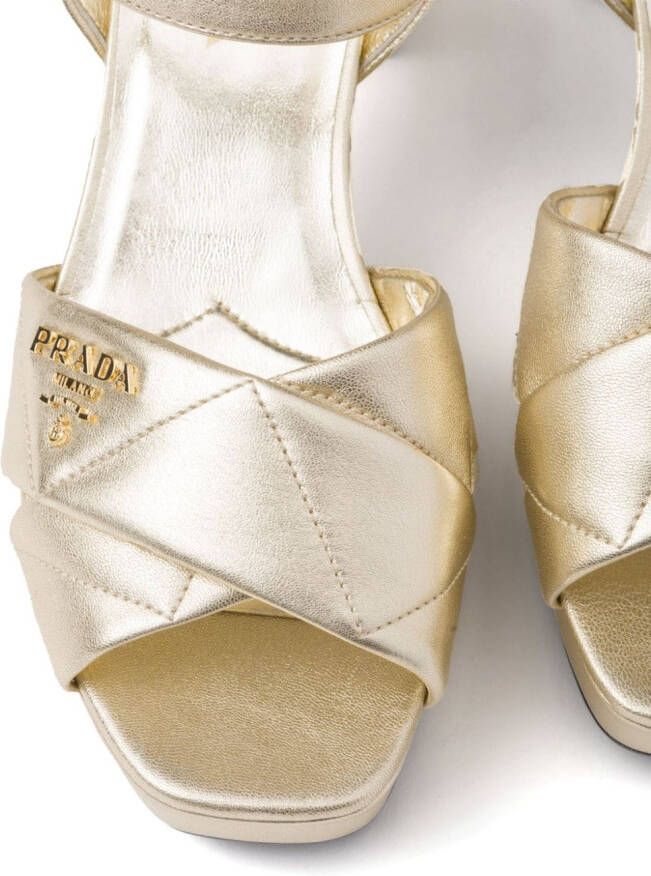 Prada 65 mm leren sandalen met plateauzool Goud