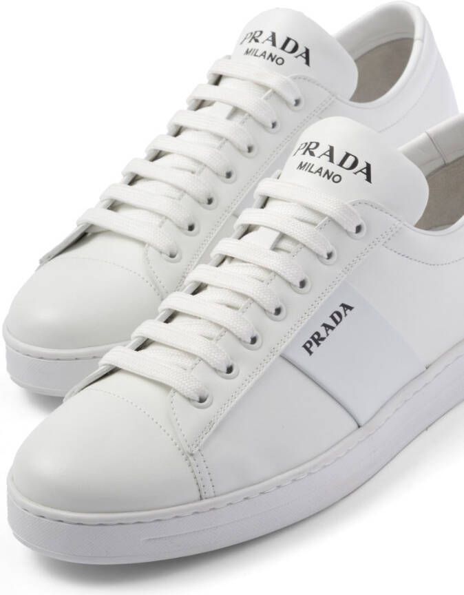 Prada Low-top sneakers Wit