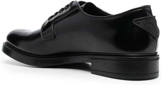 Prada Derby veterschoenen Zwart